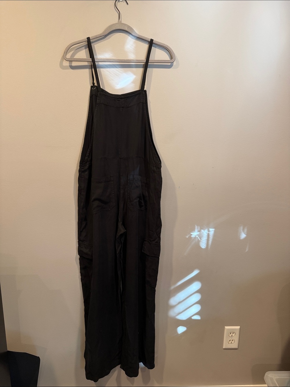 Risen Black Utility Cargo Wide Leg Overalls - Size Small
